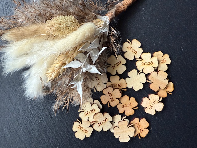 Holz Kleeblatt Klee 2026